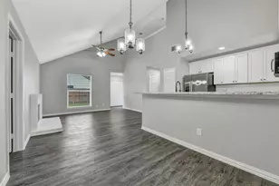 9908 Green Meadow Dr, La Porte, TX 77571 - Photo 13