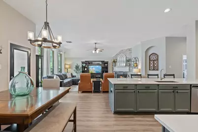 2504 N Yorkchase Lane, Conroe, TX 77304 - Photo 13