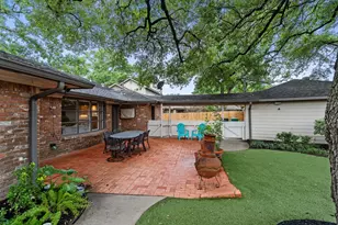 5350 Dumfries Dr, Houston, TX 77096 - Photo 13