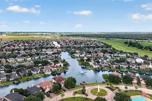14326 Manorbier Ln, Sugar Land, TX 77498 - Photo 31