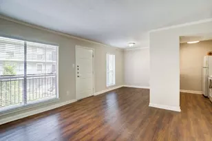 2825 Bellefontaine St, Houston, TX 77025 - Photo 3