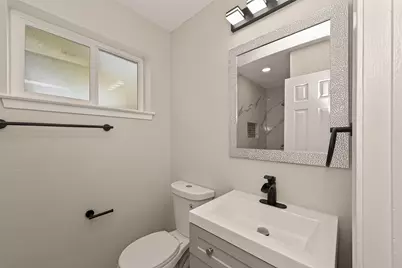 118 W Doverfield Drive, Houston, TX 77037 - Photo 29