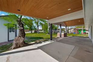 118 W Doverfield Dr, Houston, TX 77037 - Photo 39