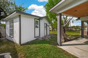 118 W Doverfield Dr, Houston, TX 77037 - Photo 37