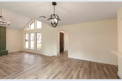 6023 Elkwood Forest Drive, Houston, TX 77088 - Photo 9