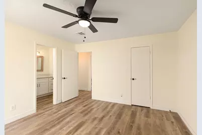 6023 Elkwood Forest Drive, Houston, TX 77088 - Photo 23