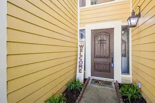 6023 Elkwood Forest Dr, Houston, TX 77088 - Photo 3