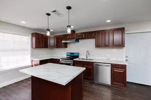 8502 Lynwood Ln, Port Arthur, TX 77642 - Photo 7