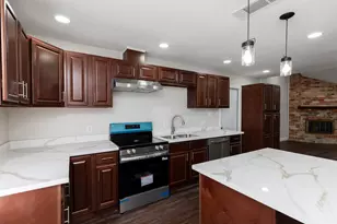 8502 Lynwood Ln, Port Arthur, TX 77642 - Photo 5