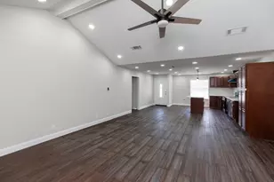 8502 Lynwood Ln, Port Arthur, TX 77642 - Photo 11