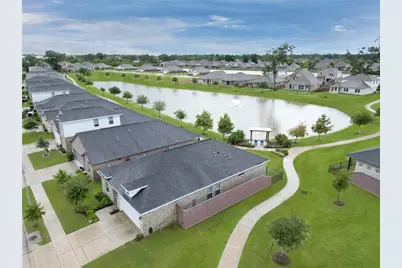 301 Prairie Grass Trail, Clute, TX 77531 - Photo 35