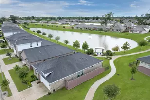 301 Prairie Grass Trl, Clute, TX 77531 - Photo 35