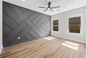 4624 Mayflower St, Houston, TX 77033 - Photo 9