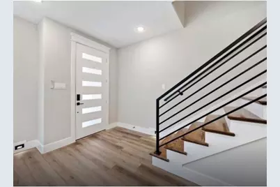 4624 Mayflower Street #B, Houston, TX 77033 - Photo 3