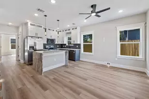 4624 Mayflower St, Houston, TX 77033 - Photo 5