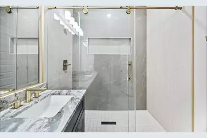 4624 Mayflower Street #B, Houston, TX 77033 - Photo 13