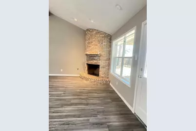 2410 Rolling Glen Drive, Spring, TX 77373 - Photo 5