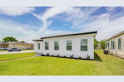1203 W 6th Street, Freeport, TX 77541 - Photo 5