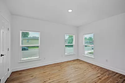 1203 W 6th Street, Freeport, TX 77541 - Photo 27