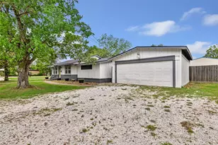 302 E Kay St, Dayton, TX 77535 - Photo 3