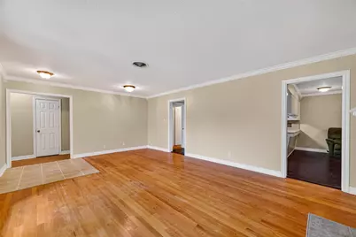 5411 Spellman Road, Houston, TX 77096 - Photo 9