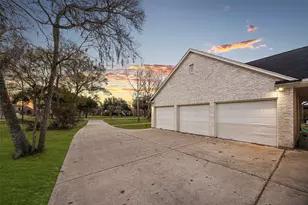 3015 River Forest Dr, Richmond, TX 77406 - Photo 7