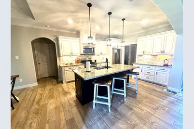 555 Tryson Lane, Bridge City, TX 77611 - Photo 11