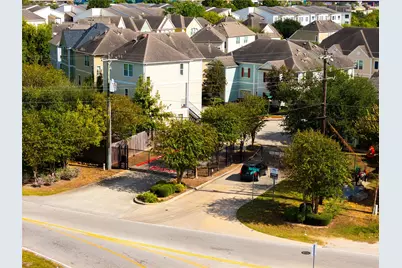 7022 Plum Creek Trail Lane, Houston, TX 77087 - Photo 33