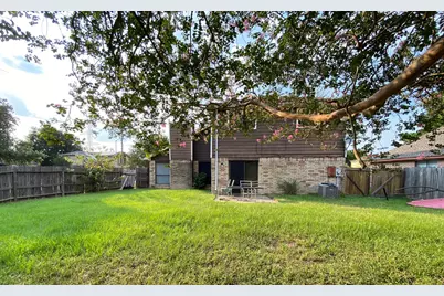 10531 Golden Meadow Drive, Houston, TX 77064 - Photo 9