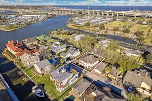 5 Harbor Ln, Kemah, TX 77565 - Photo 1