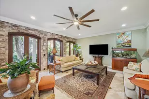 5 Harbor Ln, Kemah, TX 77565 - Photo 9