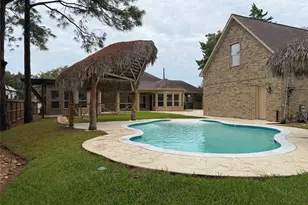 1005 Lewis Dr, Kemah, TX 77565 - Photo 11