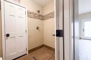 1005 Lewis Dr, Kemah, TX 77565 - Photo 35