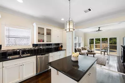 608 Jewett Street, Houston, TX 77009 - Photo 9