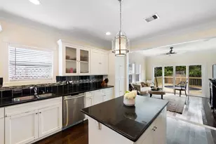 608 Jewett St, Houston, TX 77009 - Photo 9