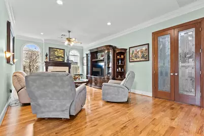 319 W 10th Street, Houston, TX 77008 - Photo 9