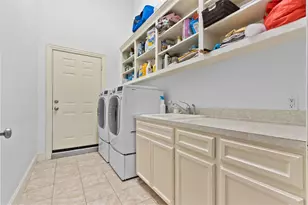 319 W 10th St, Houston, TX 77008 - Photo 25