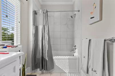 319 W 10th Street, Houston, TX 77008 - Photo 43