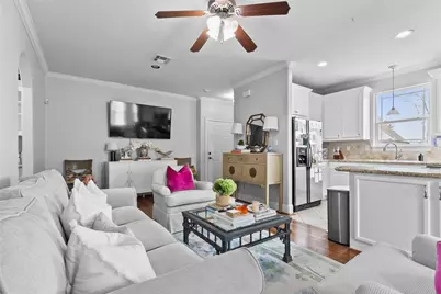 319 W 10th Street, Houston, TX 77008 - Photo 29