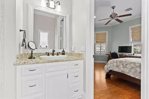 319 W 10th St, Houston, TX 77008 - Photo 15