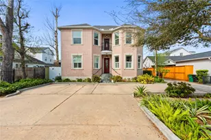 319 W 10th St, Houston, TX 77008 - Photo 1