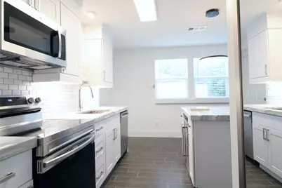 412 Pacific Street #2E, Houston, TX 77006 - Photo 5