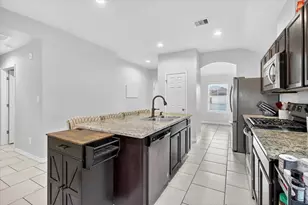 1818 Secretariat Dr, Corpus Christi, TX 78417 - Photo 11