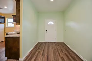 239 Broadhurst Dr, Houston, TX 77047 - Photo 5