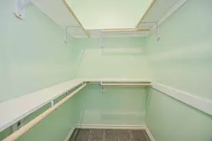 239 Broadhurst Dr, Houston, TX 77047 - Photo 15