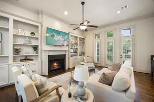 310 W Bell St, Houston, TX 77019 - Photo 11