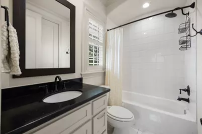 310 W Bell Street, Houston, TX 77019 - Photo 37