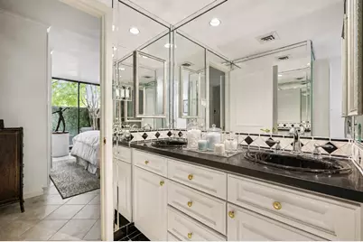 5001 Woodway #104, Houston, TX 77056 - Photo 25