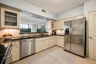 5001 Woodway #104, Houston, TX 77056 - Photo 17