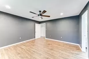 6034 Cartagena St, Houston, TX 77035 - Photo 19